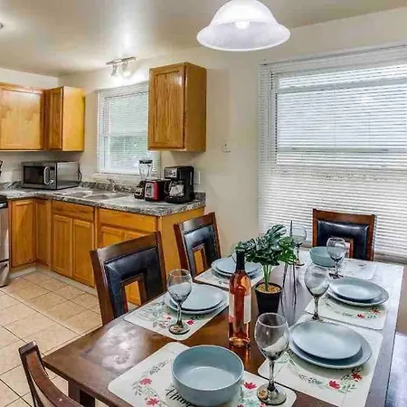 {Hot Tub In Ranch} Mins To Airport/Uofr/Strng/Dwtn Villa Rochester Exterior photo